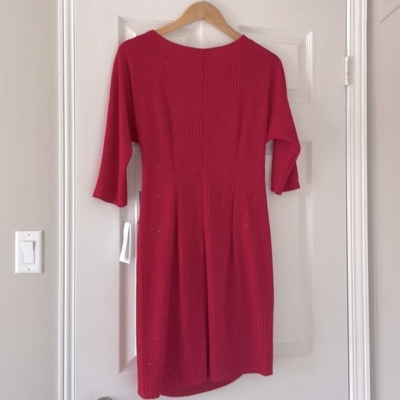 SIGNATURE by Robbie Bee Glitter Knee Wrap Dress Size Medium - Picture 3 of 10